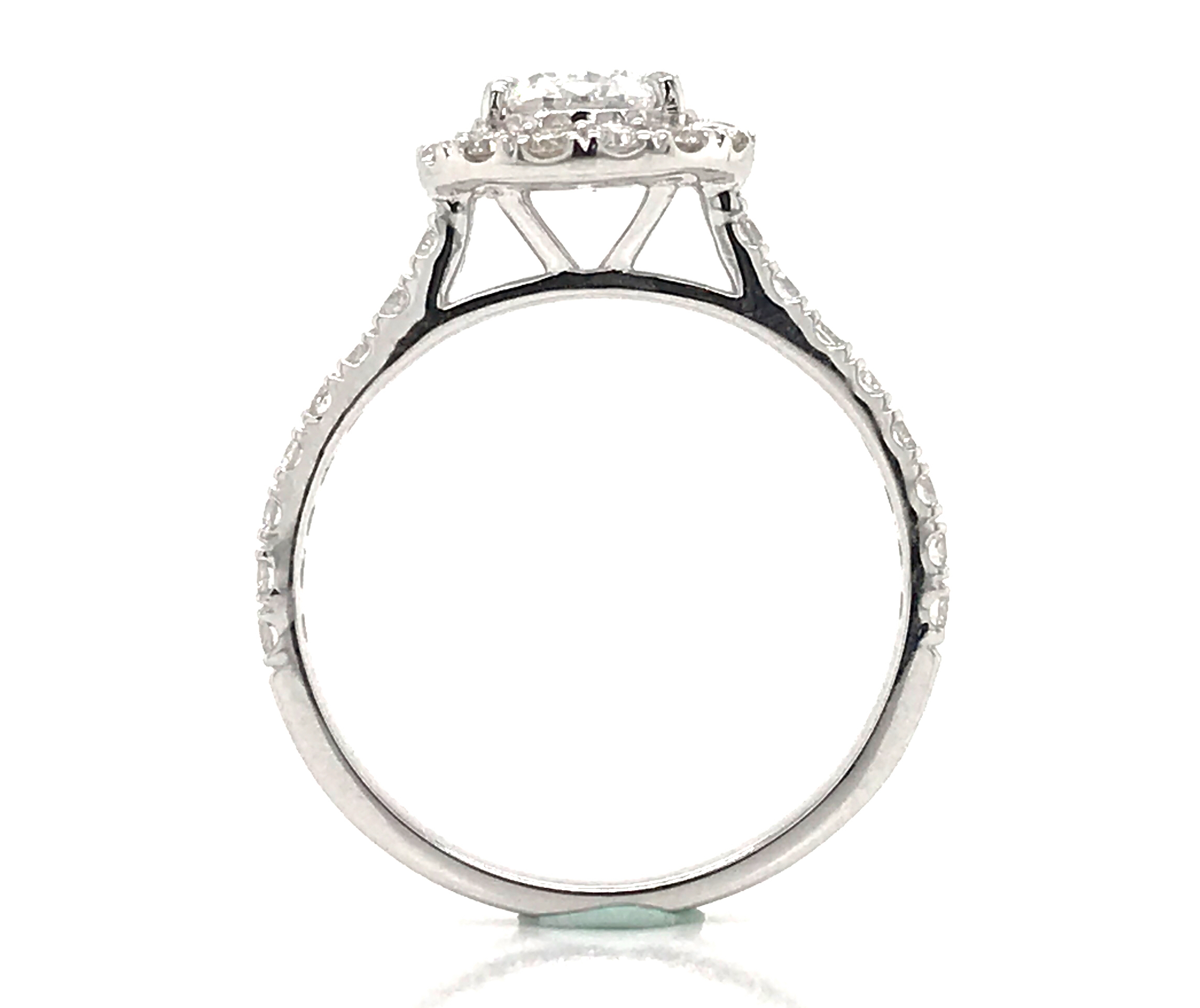 Classic Round Halo Classic Round Halo